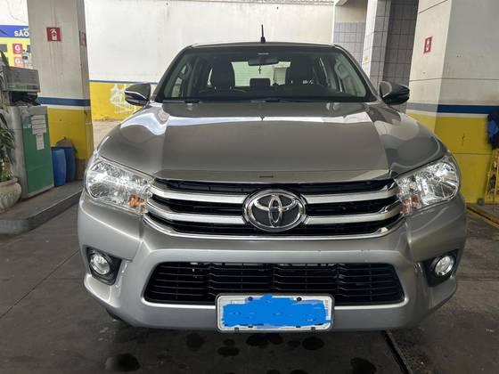 TOYOTA HILUX 2.8 SRV 4X4 CD 16V DIESEL 4P AUTOMÁTICO TOYOTA HILUX 2.8 SRV 4X4 CD 16V DIESEL 4P AUTOMÁTICO